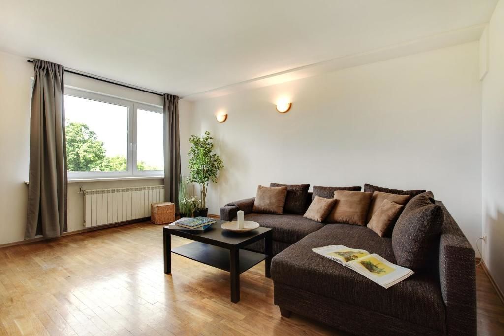 Апартаменты Cosy & Spacious apartment in Artistic District by Houseys Вильнюс-61
