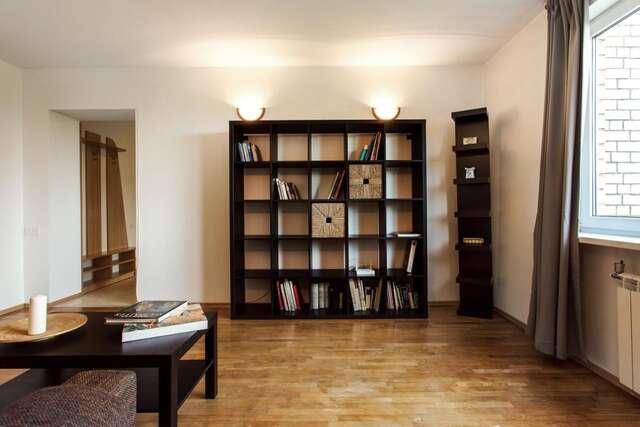 Апартаменты Cosy & Spacious apartment in Artistic District by Houseys Вильнюс-11